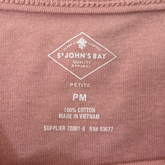 NWOT St. John’s Bay Women's Long Sleeve Scoopneck - Picture 4 of 6